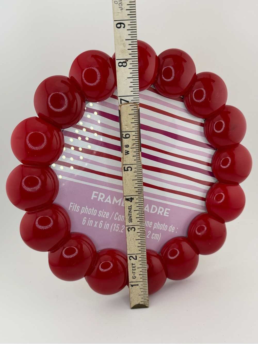 Red Bubble Round Photo Frame - Picture 5 of 5